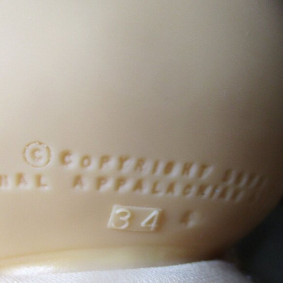 Vintage 1985 Cabbage Patch Kid Doll Yellow Tuft Blue Eyes Green White Outfit - Picture 10 of 10